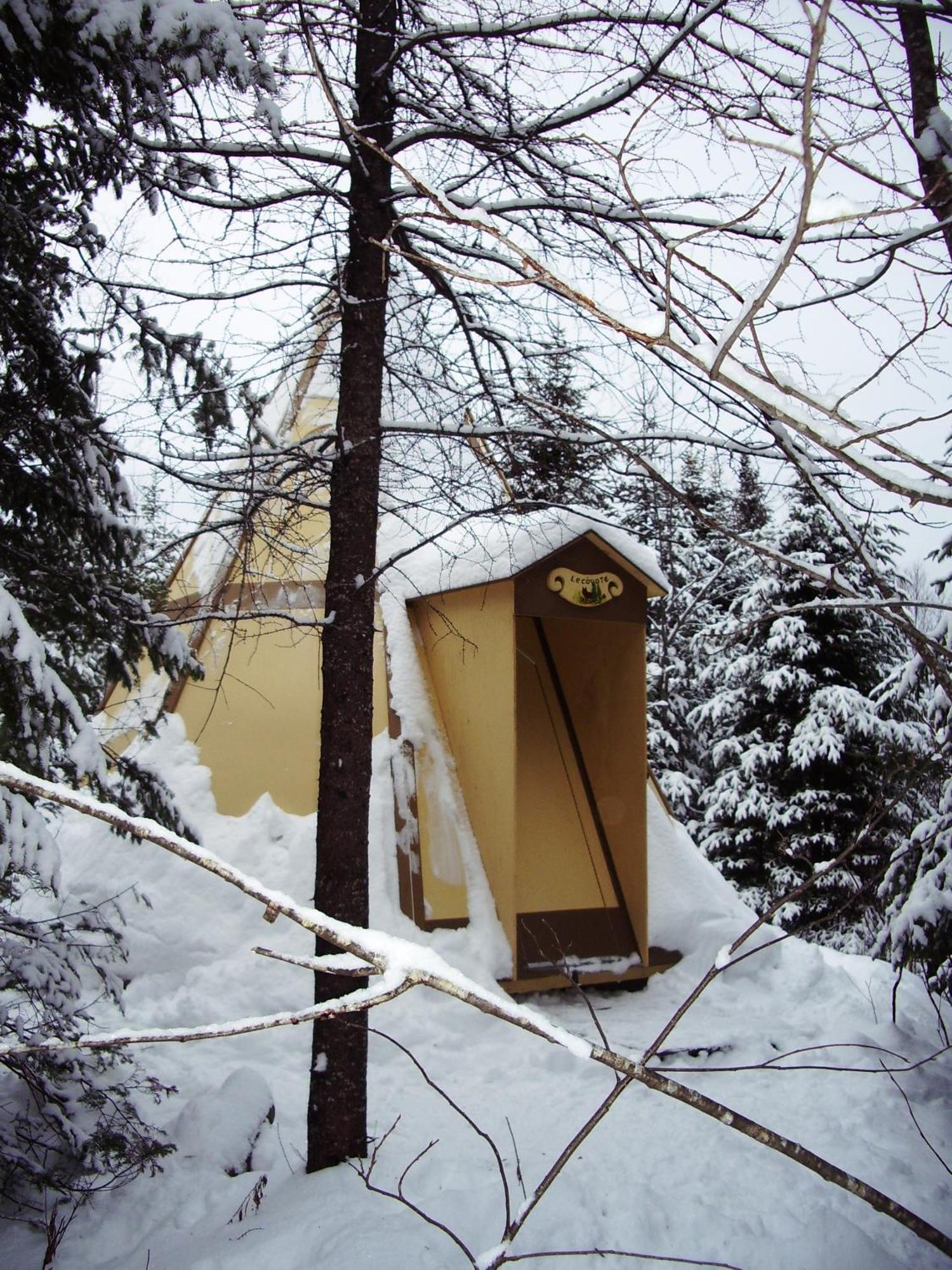 فيلا Aux Tipis De La Riviere Sauvage Saint Romain المظهر الخارجي الصورة