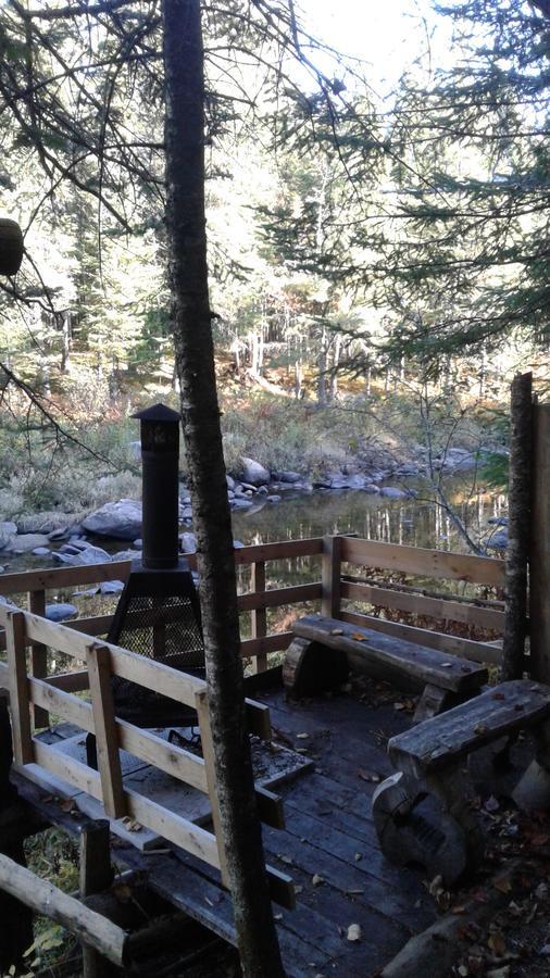 فيلا Aux Tipis De La Riviere Sauvage Saint Romain المظهر الخارجي الصورة